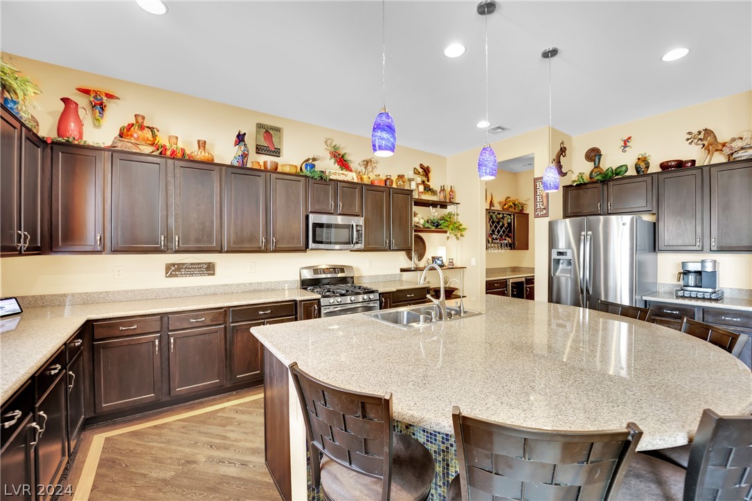 7914 Brianna Cheerful Avenue