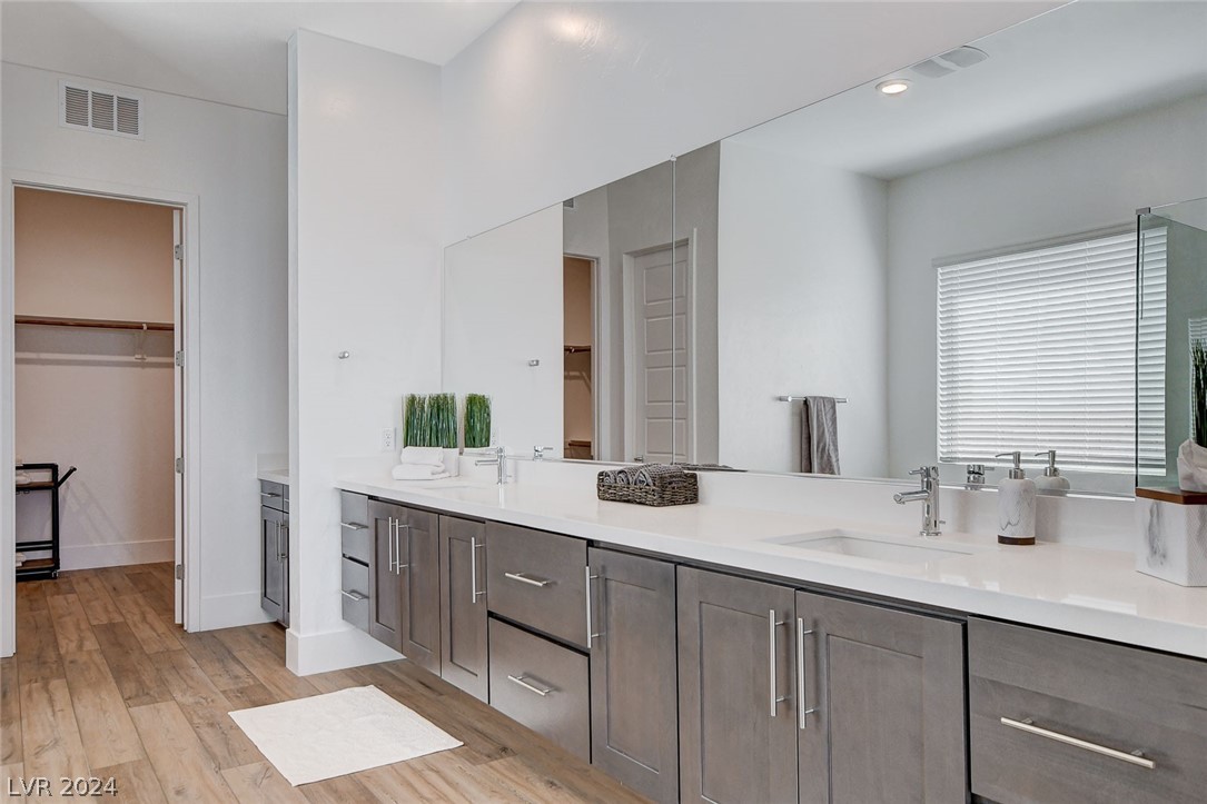 488 Mojave Arch Street