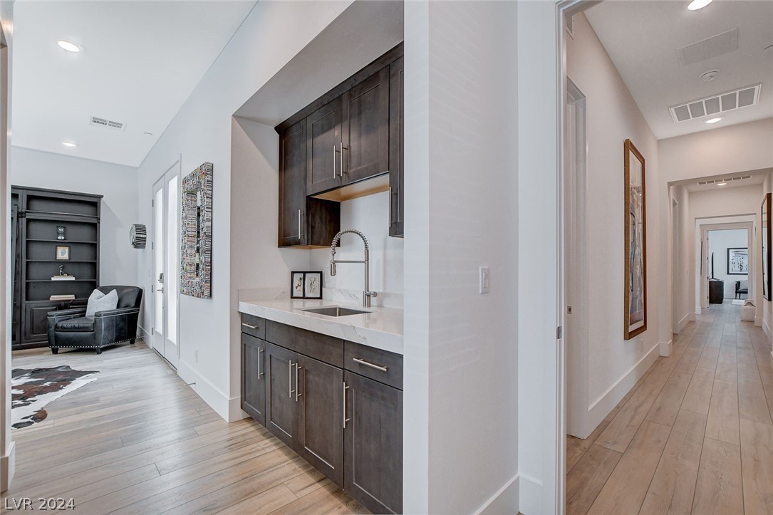 488 Mojave Arch Street