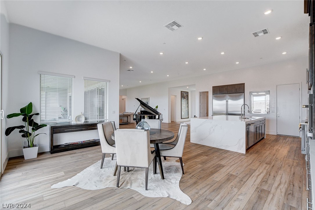 488 Mojave Arch Street