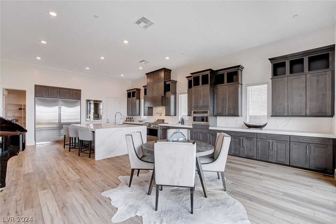 488 Mojave Arch Street