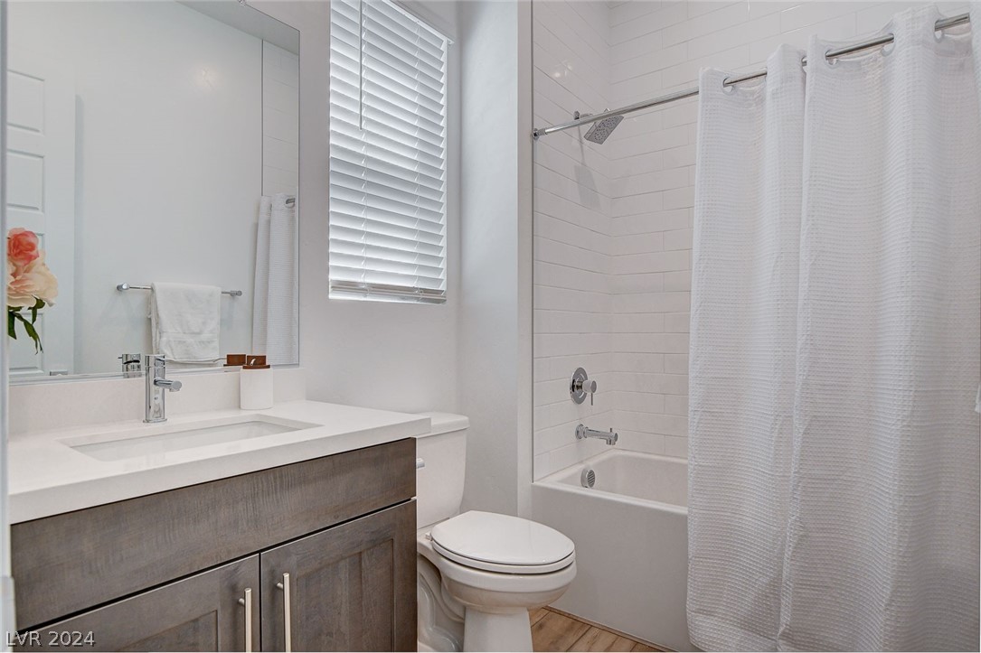 488 Mojave Arch Street