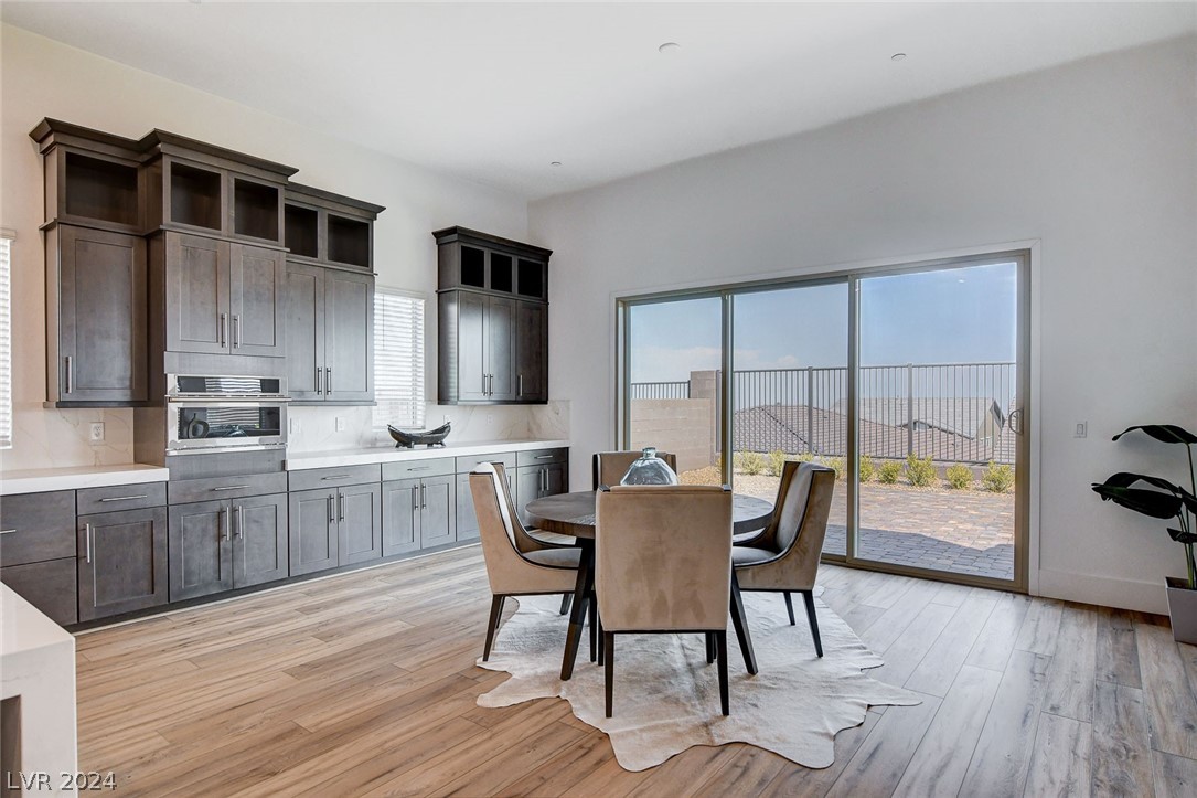 488 Mojave Arch Street