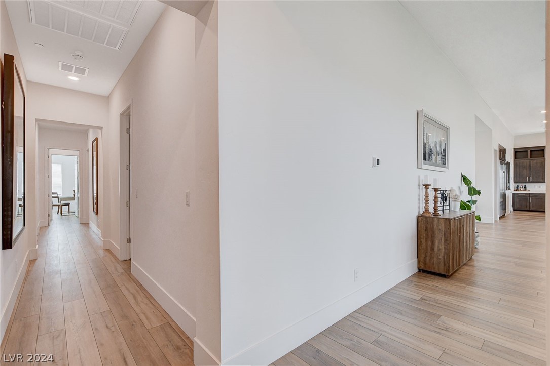 488 Mojave Arch Street