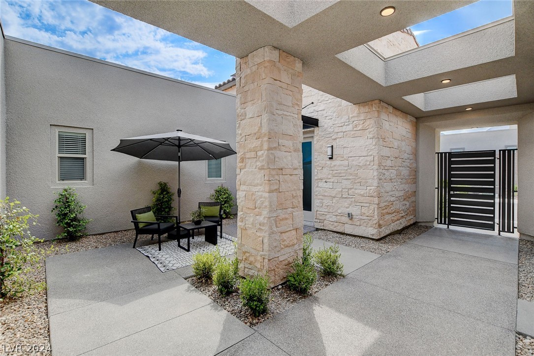 488 Mojave Arch Street