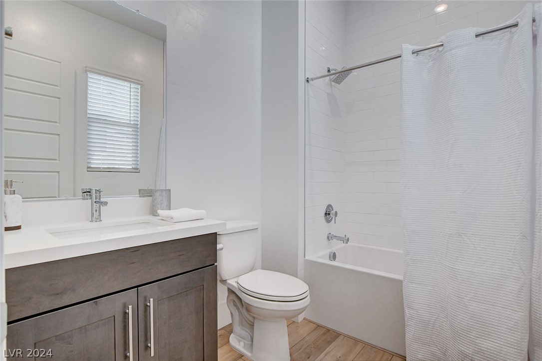 488 Mojave Arch Street