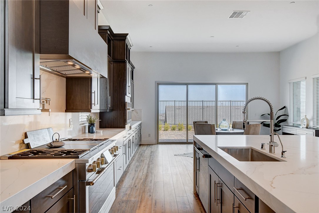 488 Mojave Arch Street