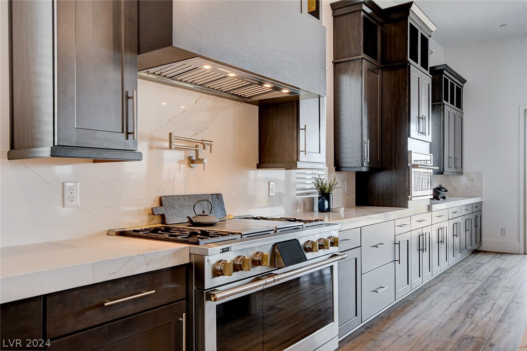 488 Mojave Arch Street