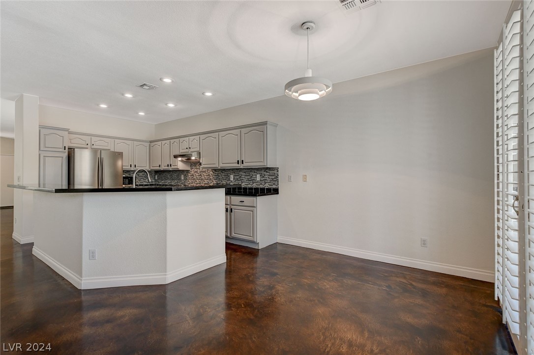 9420 San Laguna Court 104