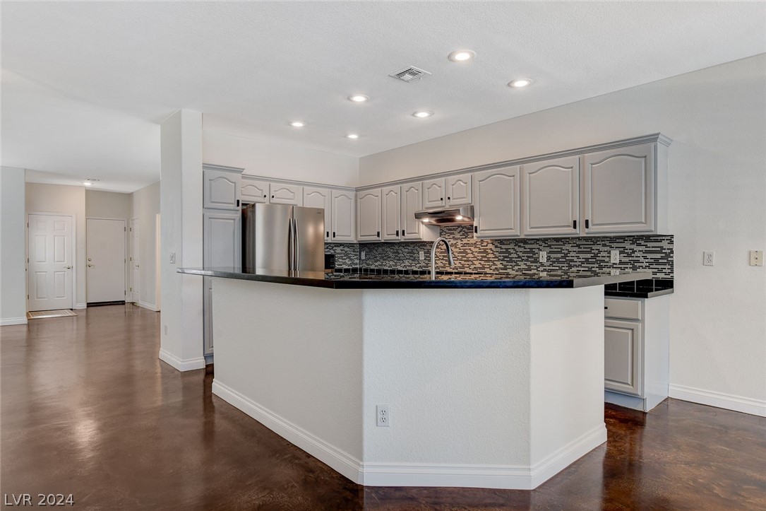 9420 San Laguna Court 104