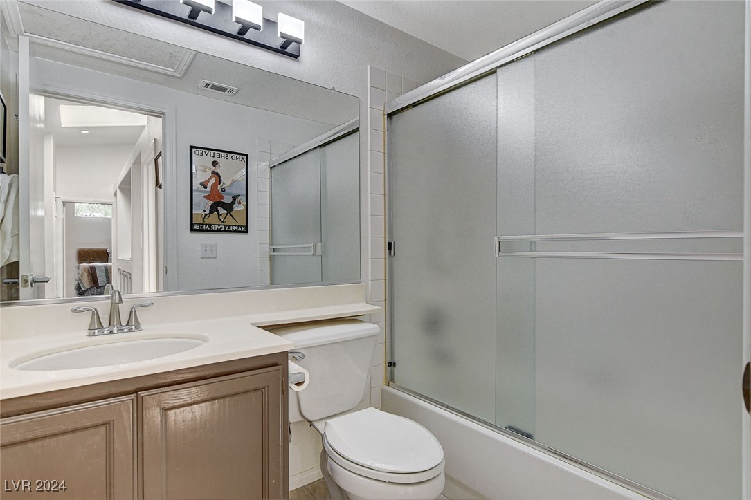 10529 Shadowland Avenue