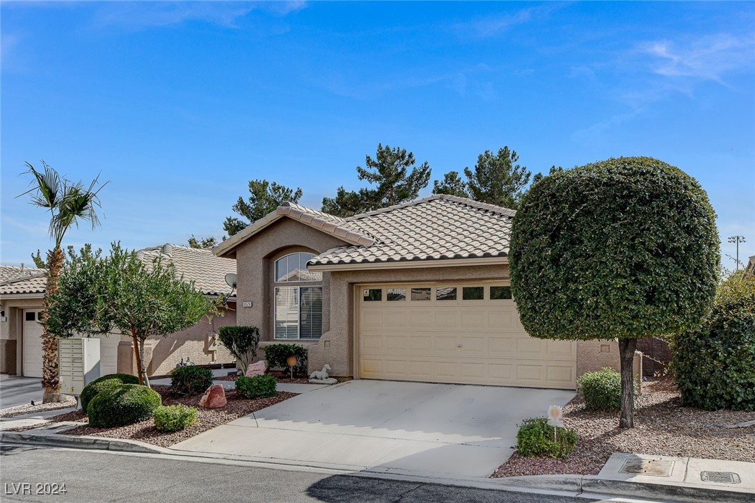 10529 Shadowland Avenue