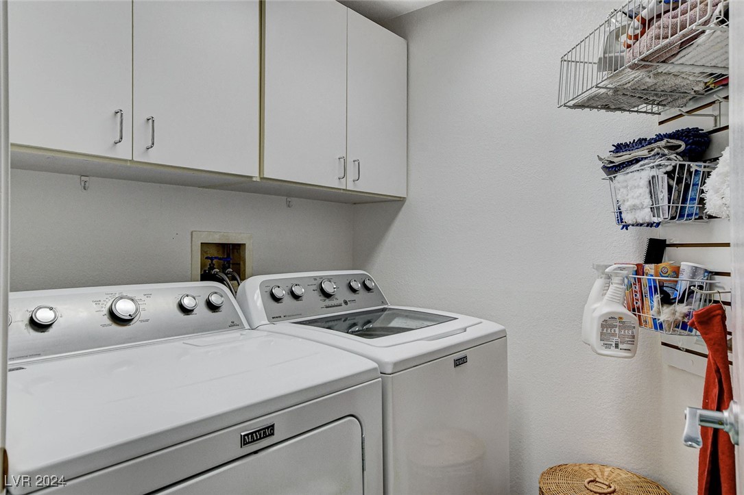 10529 Shadowland Avenue