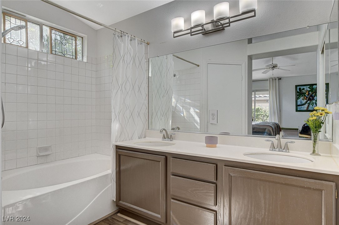 10529 Shadowland Avenue