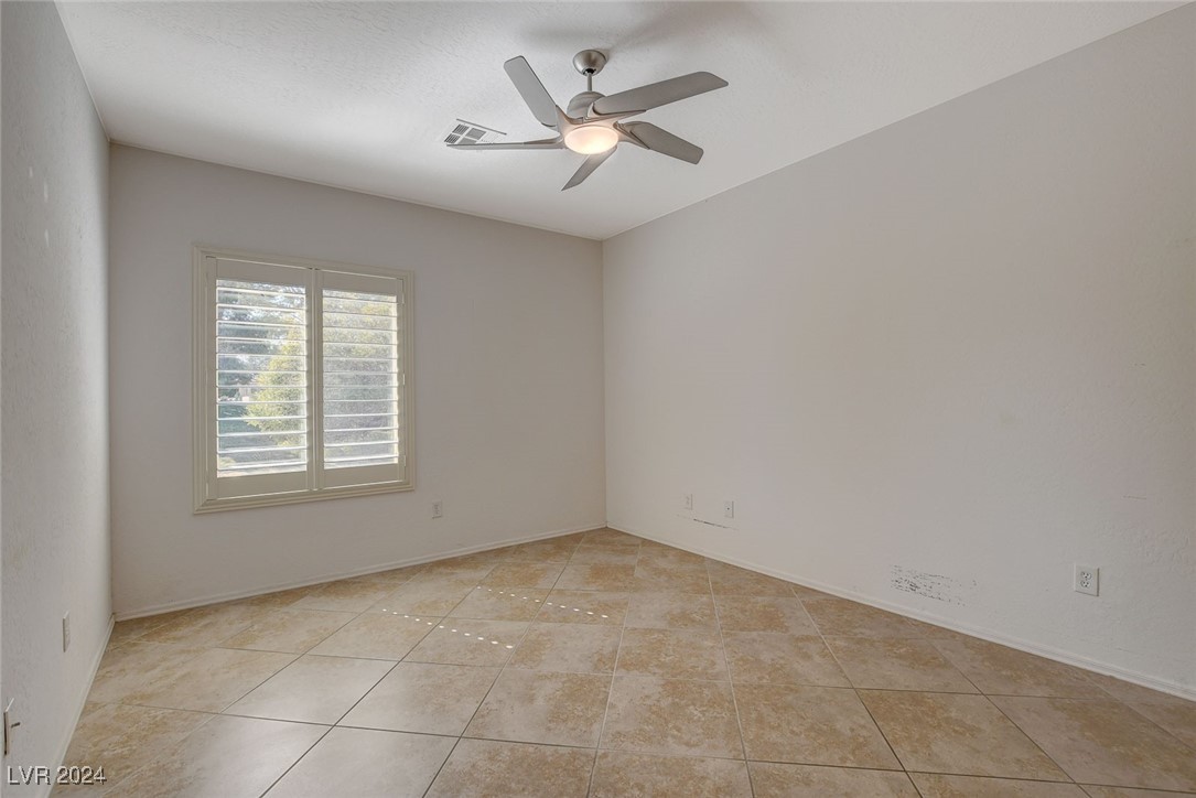 2609 Mourning Warbler Avenue