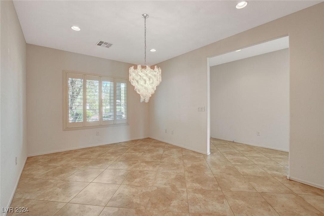 2609 Mourning Warbler Avenue