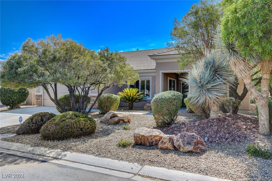 2609 Mourning Warbler Avenue