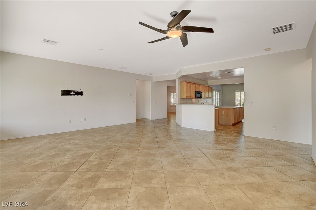 2609 Mourning Warbler Avenue