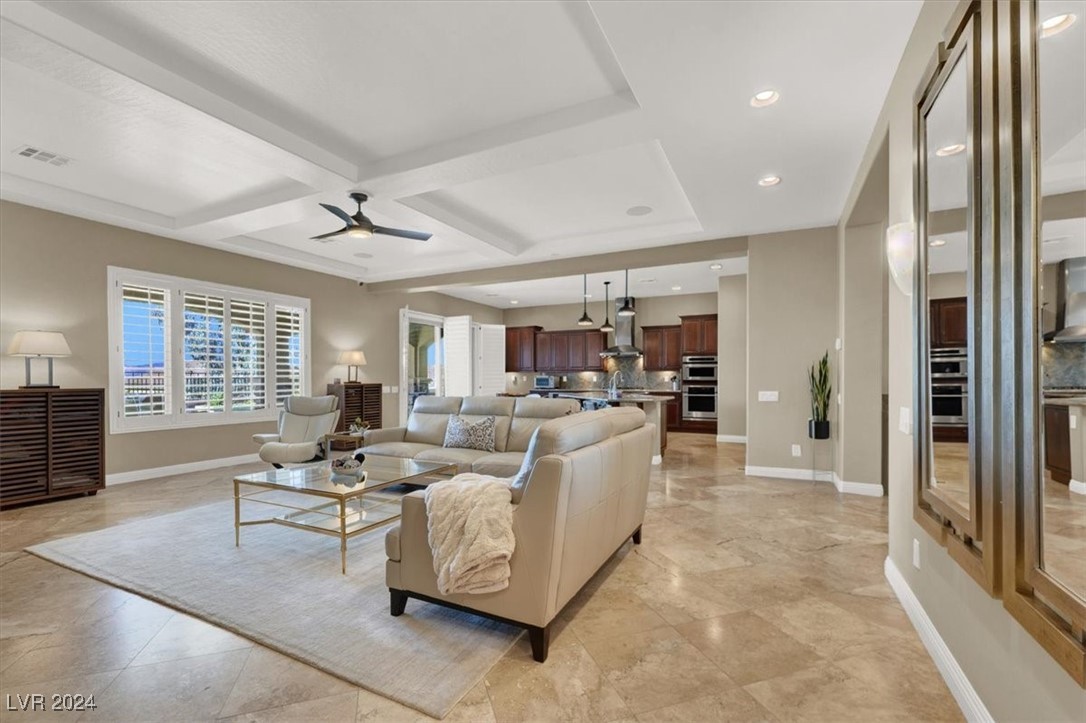 2729 King Louis Street