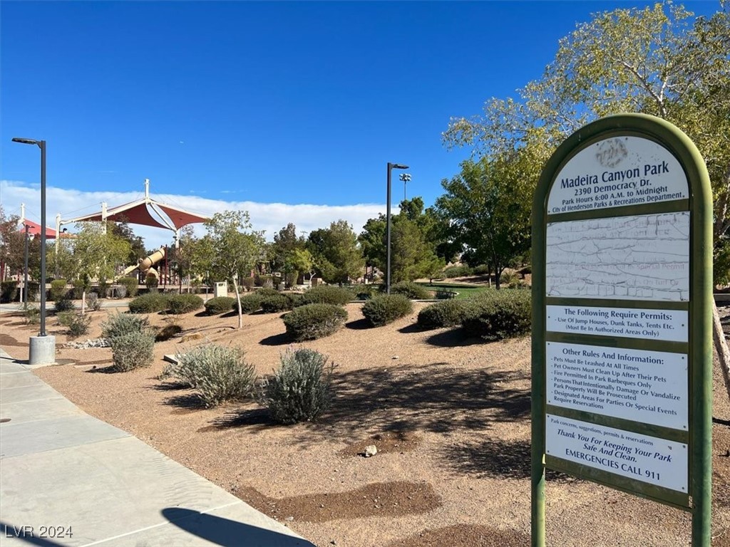 2729 King Louis Street