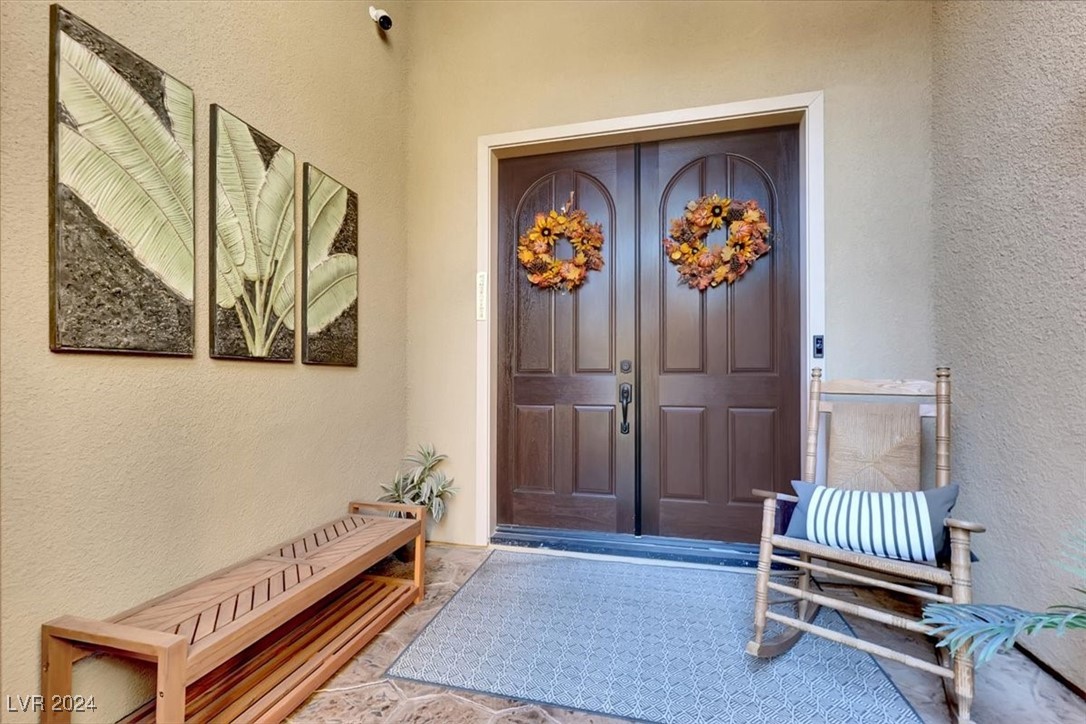 2729 King Louis Street