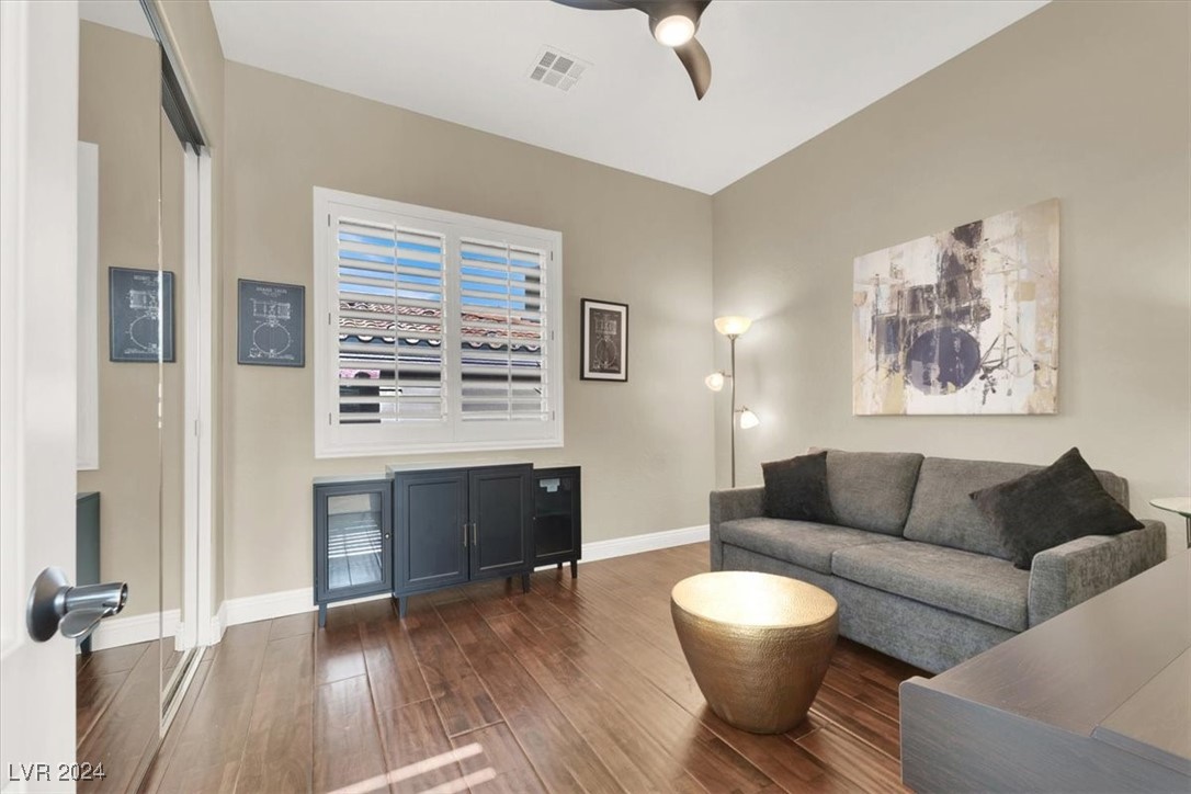 2729 King Louis Street