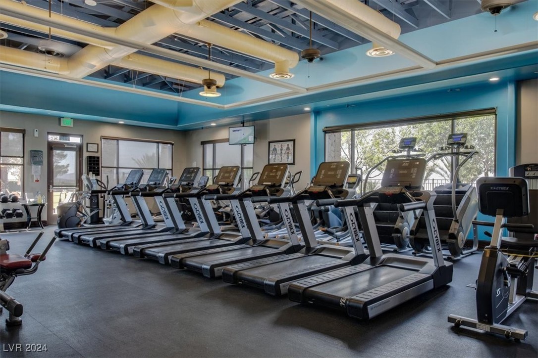 2729 King Louis Street