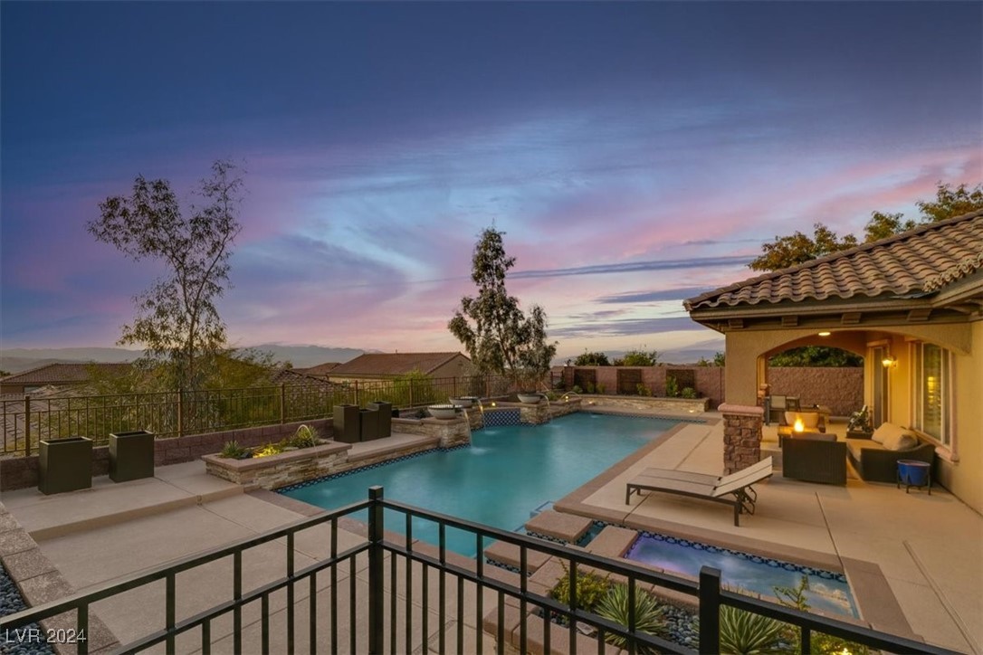 2729 King Louis Street