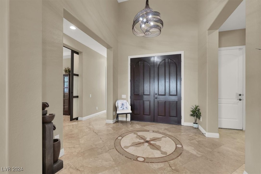 2729 King Louis Street