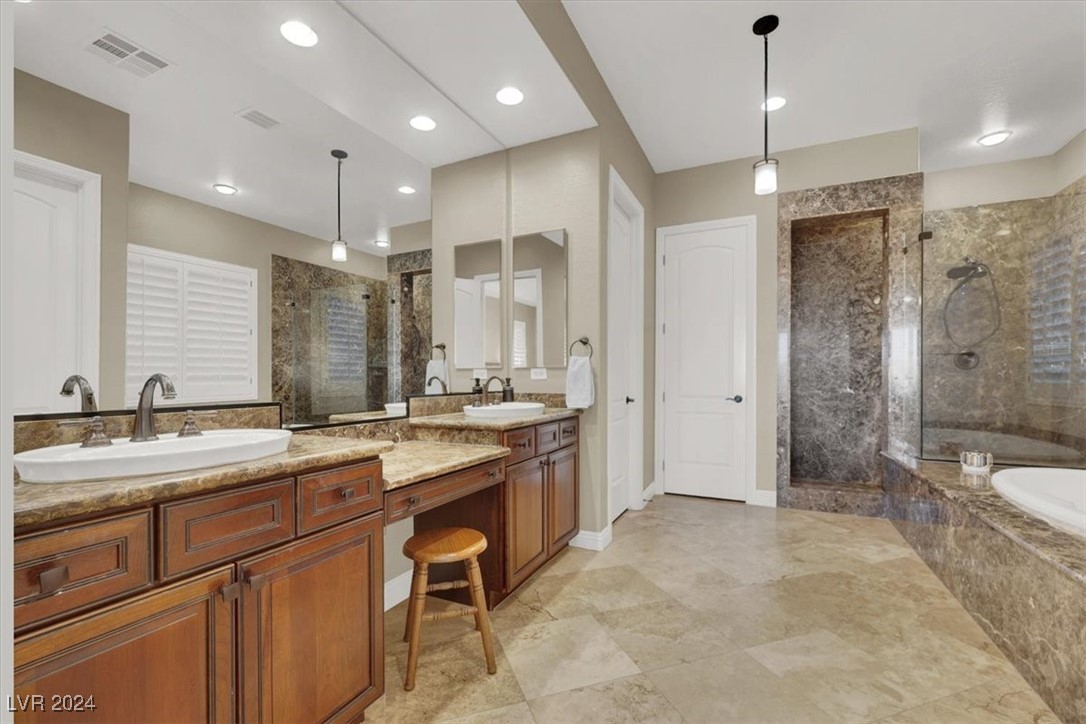 2729 King Louis Street