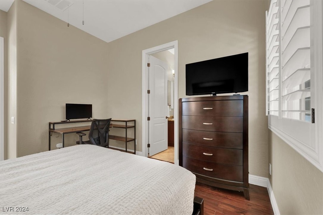 2729 King Louis Street