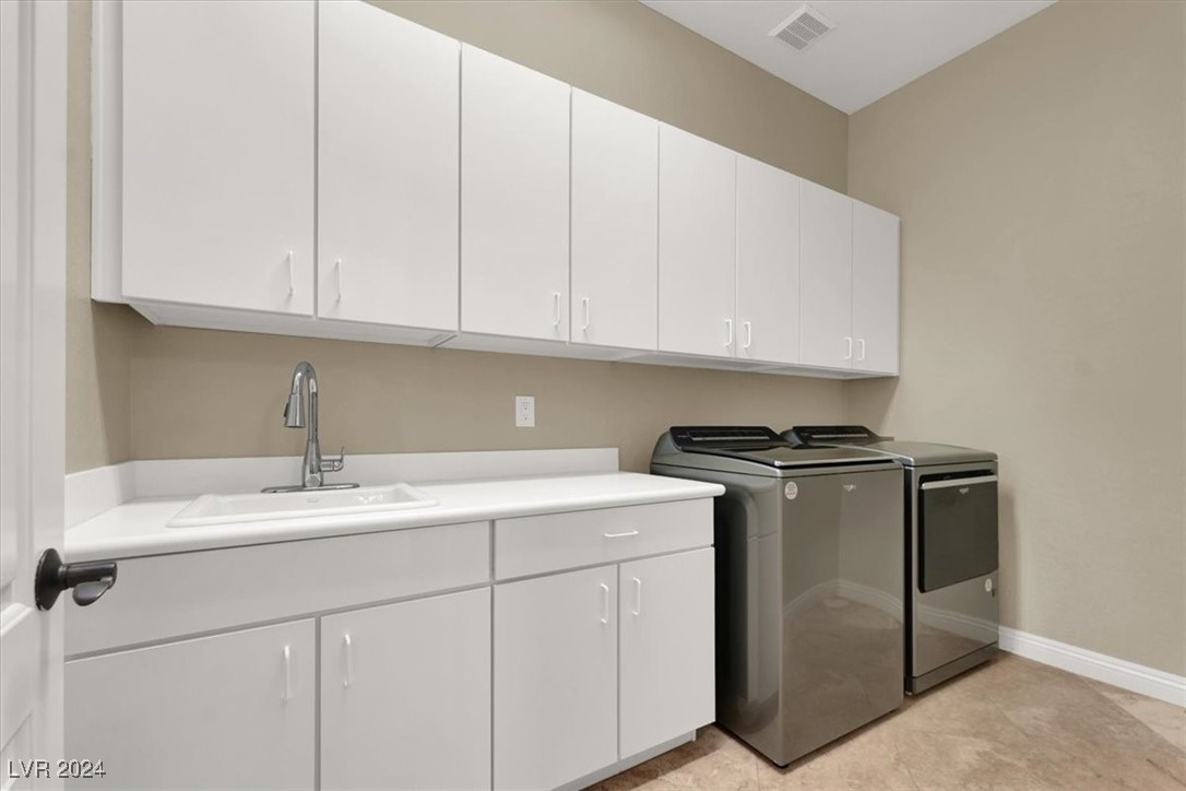 2729 King Louis Street