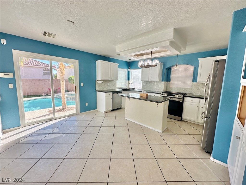 7586 Slipstream Street