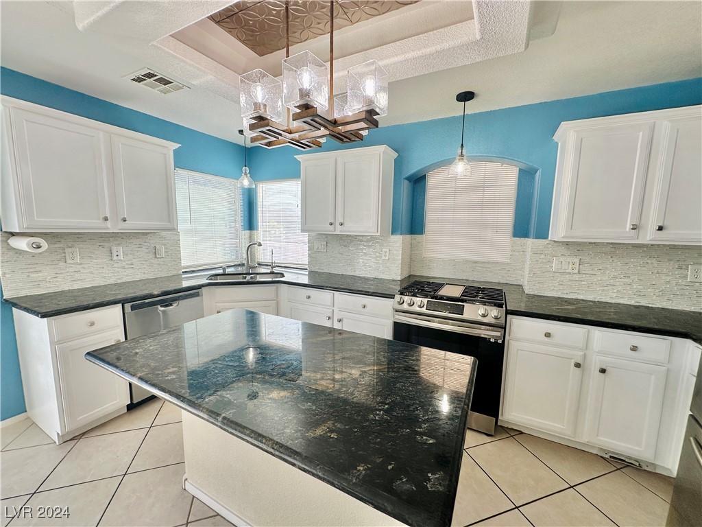 7586 Slipstream Street