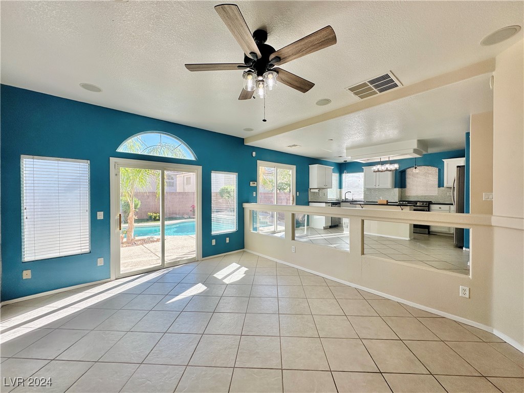 7586 Slipstream Street