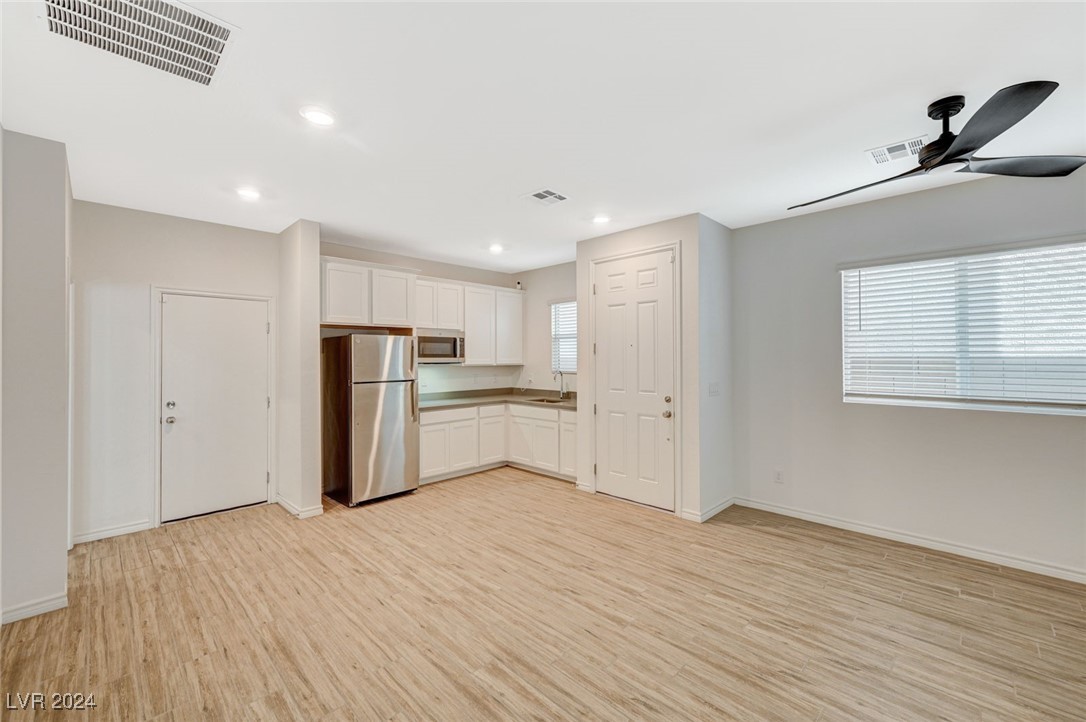 4449 Panoramic View Avenue