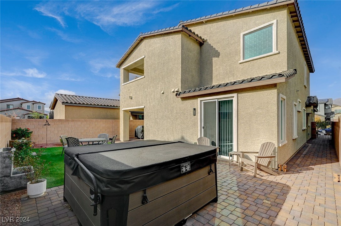 4449 Panoramic View Avenue