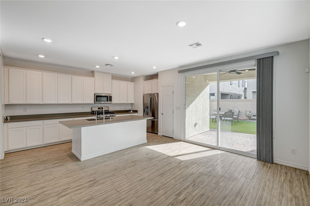 4449 Panoramic View Avenue