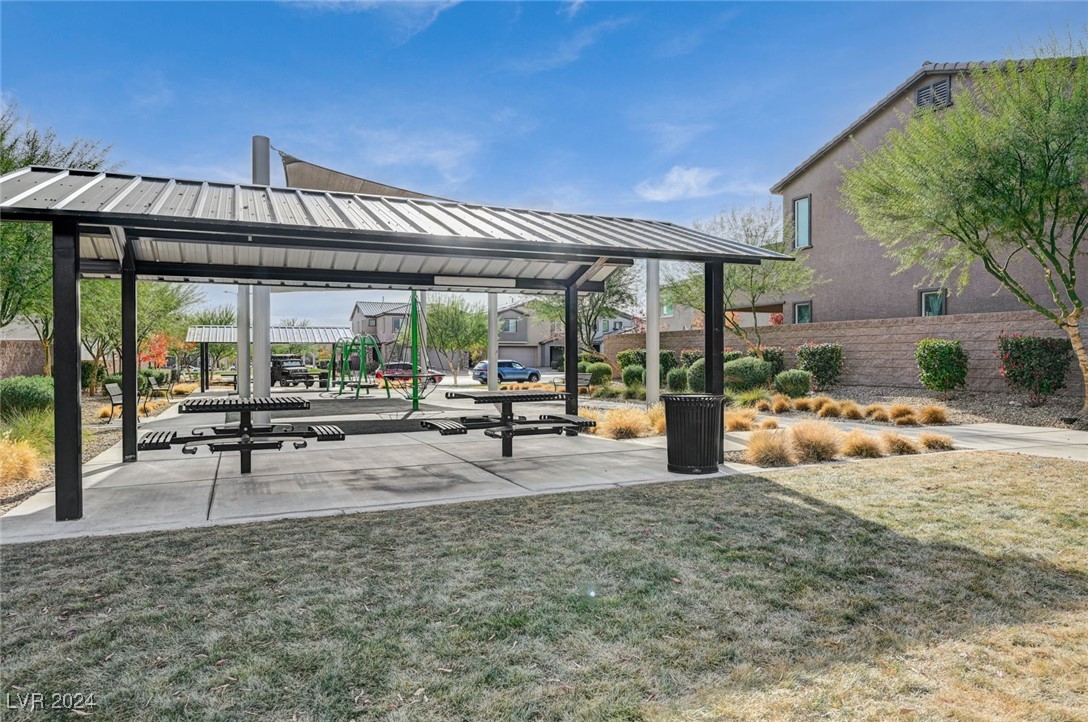 4449 Panoramic View Avenue