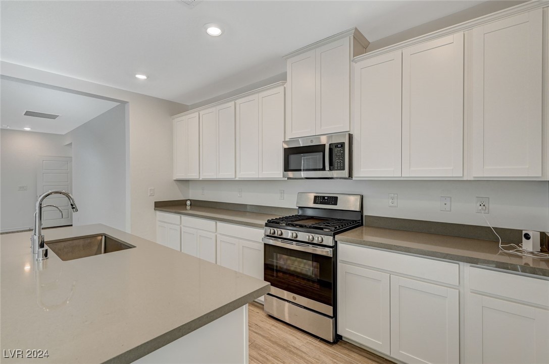 4449 Panoramic View Avenue