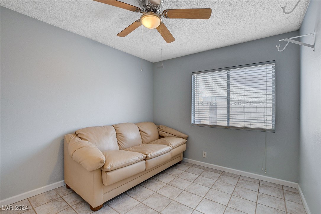 3153 Viewcrest Avenue