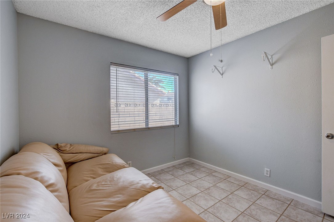 3153 Viewcrest Avenue