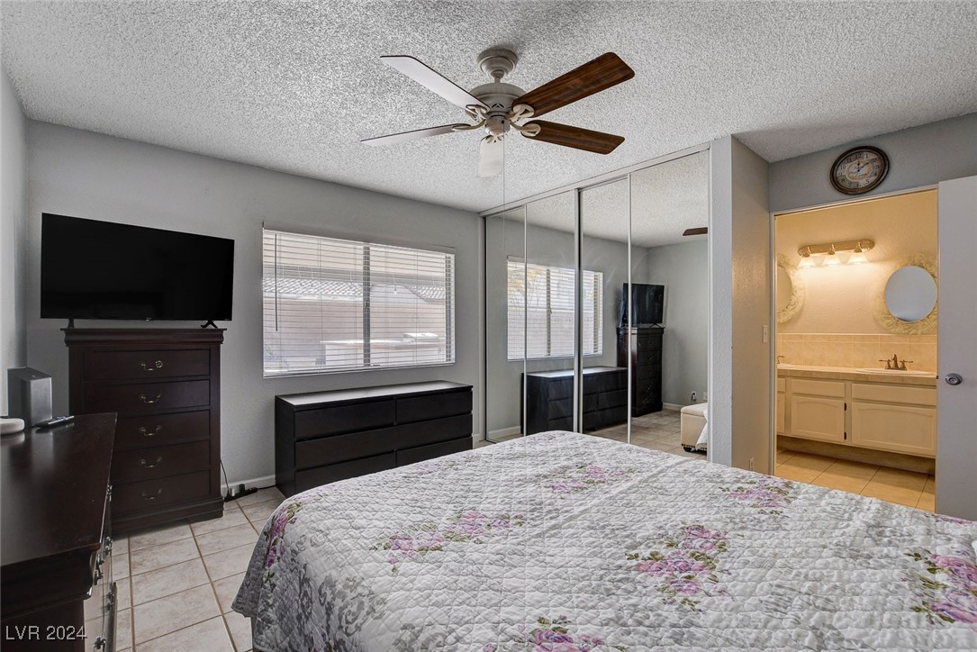 3153 Viewcrest Avenue