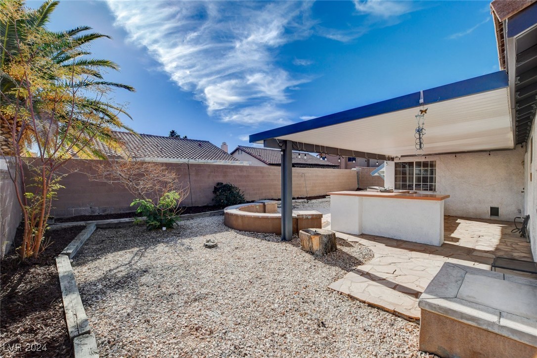 3153 Viewcrest Avenue