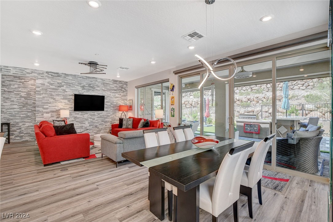 41 Sun Mirage Avenue