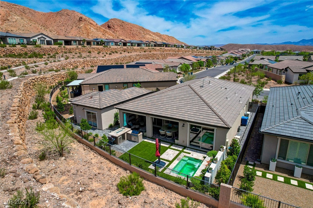 41 Sun Mirage Avenue
