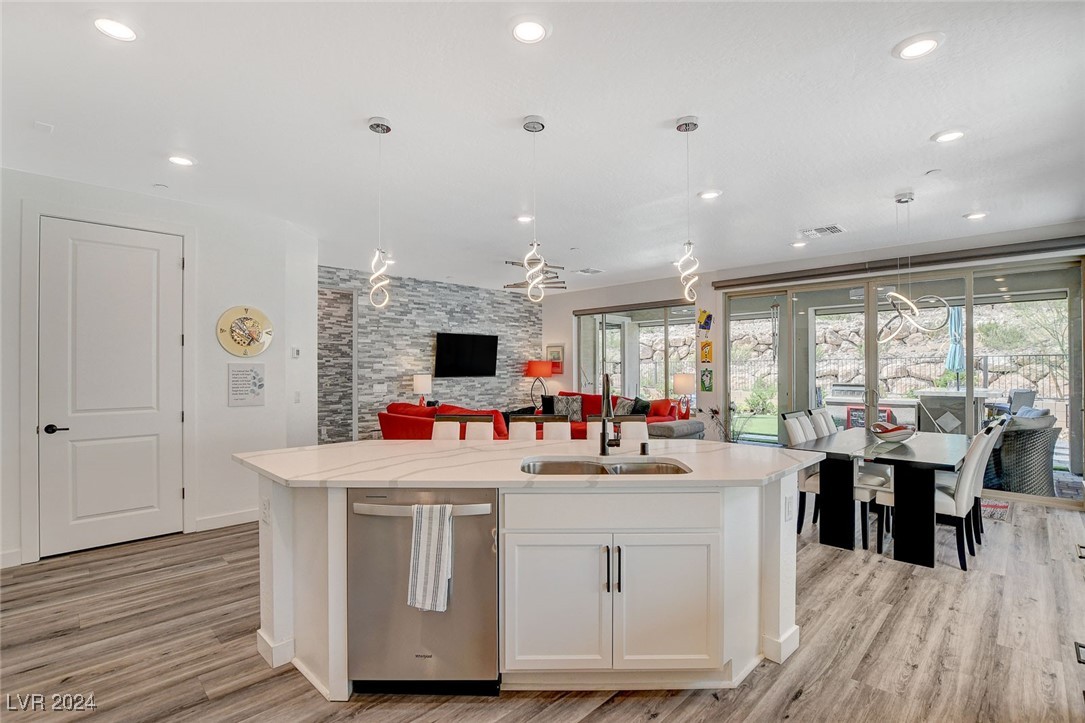 41 Sun Mirage Avenue