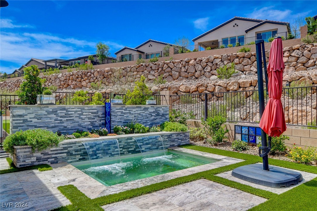 41 Sun Mirage Avenue
