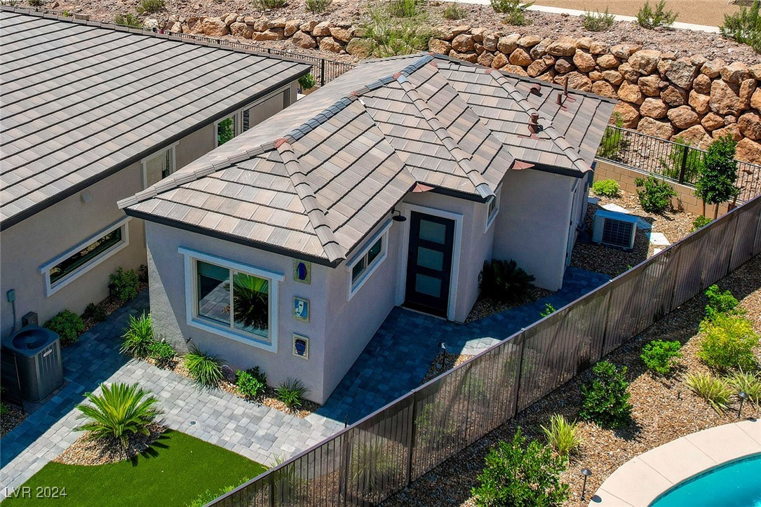 41 Sun Mirage Avenue