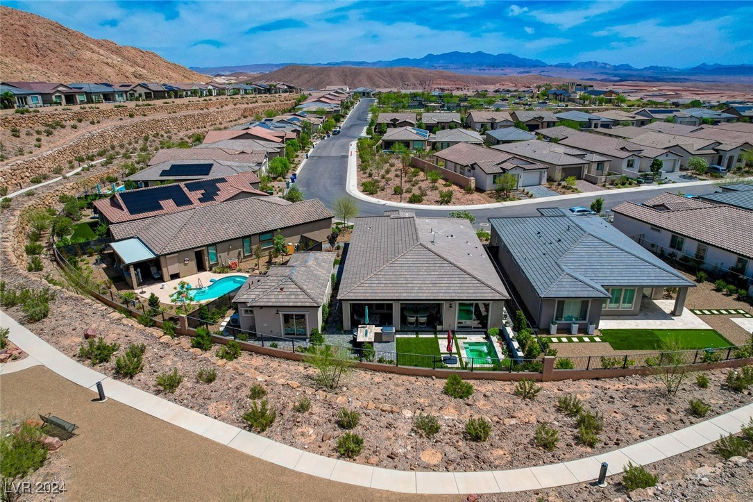 41 Sun Mirage Avenue